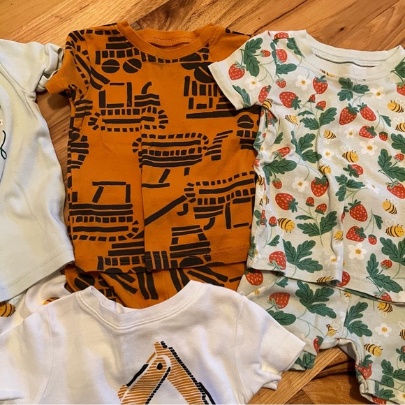 Spring/Summer Pajama Bundle - Picture 5 of 6